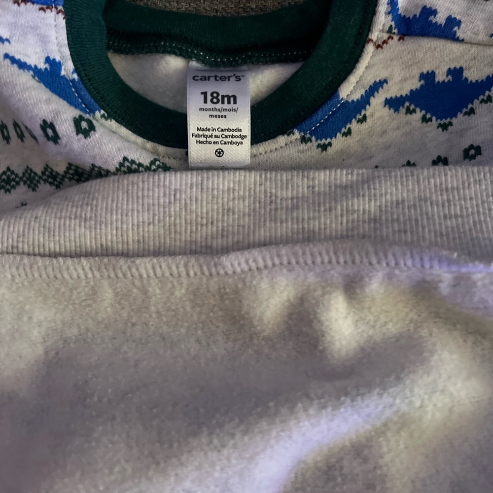 Carter’s Sweatshirt
